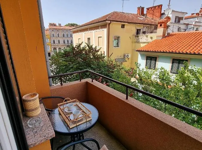 Stivi Luxury 아파트 풀라