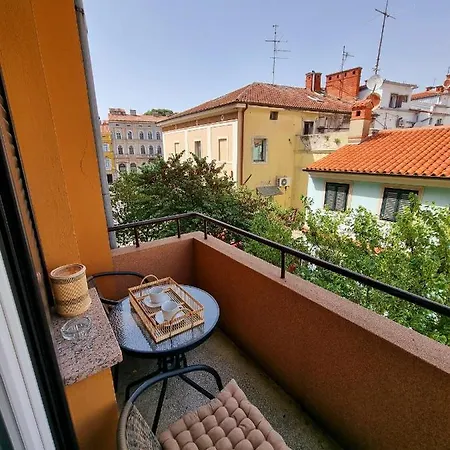 Stivi Luxury Apartman Póla